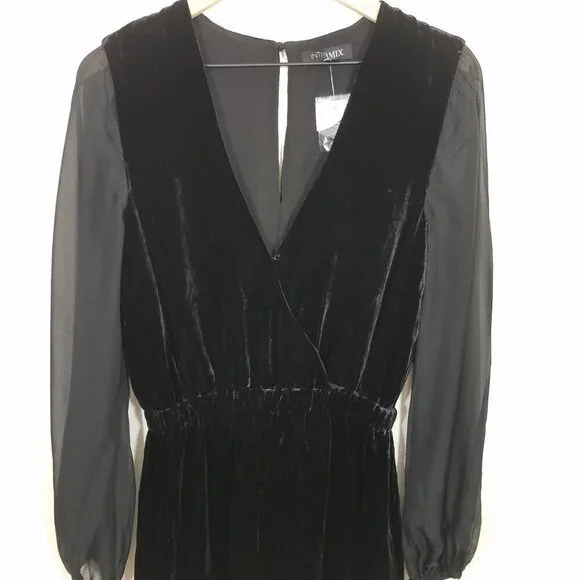 NWT INTERMIX Sophie Velvet Blouson Sleeve Romper Black Size 6